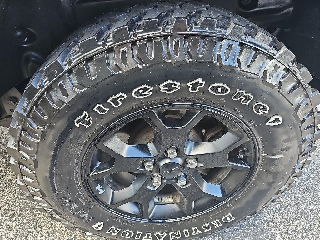 used 2021 Jeep Wrangler Unlimited car, priced at $33,750