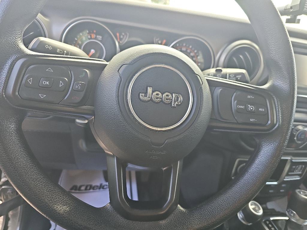 used 2021 Jeep Wrangler Unlimited car, priced at $33,750