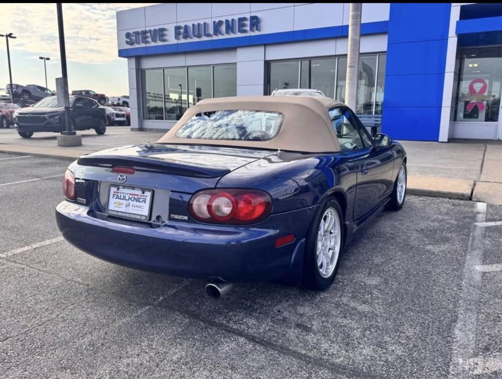 used 2001 Mazda MX-5 Miata car