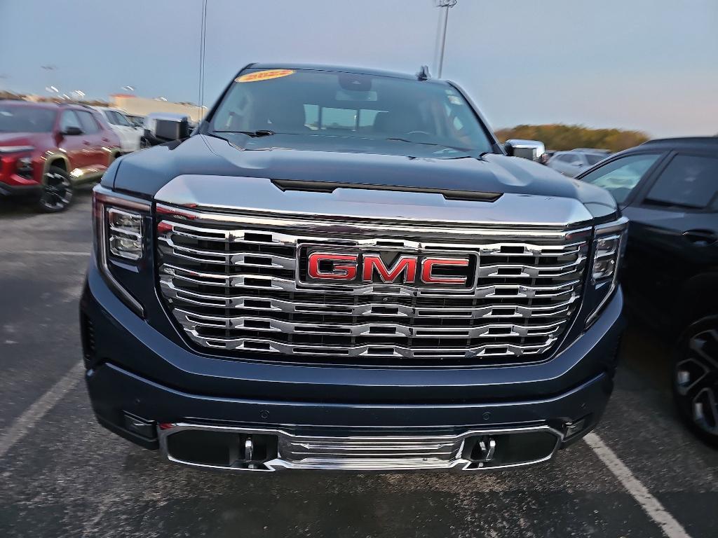 used 2022 GMC Sierra 1500 car, priced at $47,480