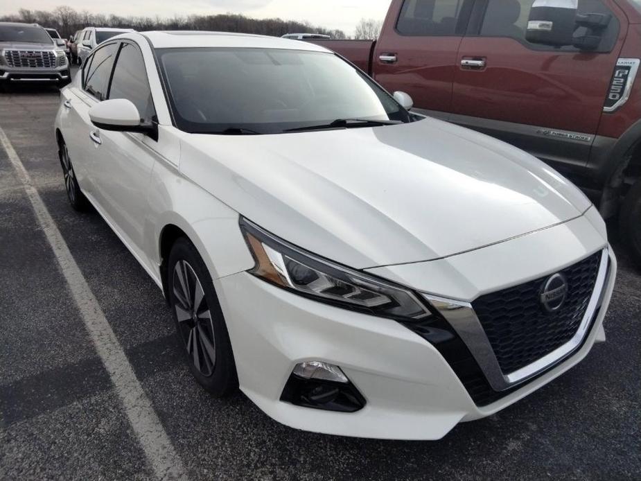 used 2020 Nissan Altima car