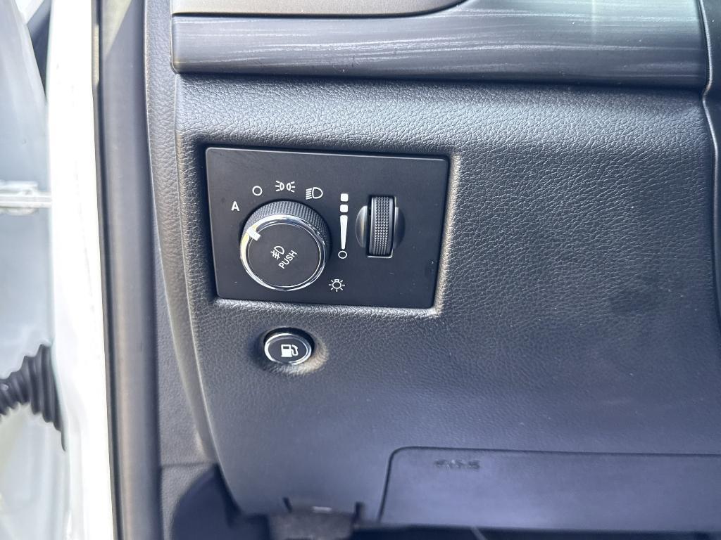 used 2022 Jeep Grand Cherokee WK car, priced at $28,325