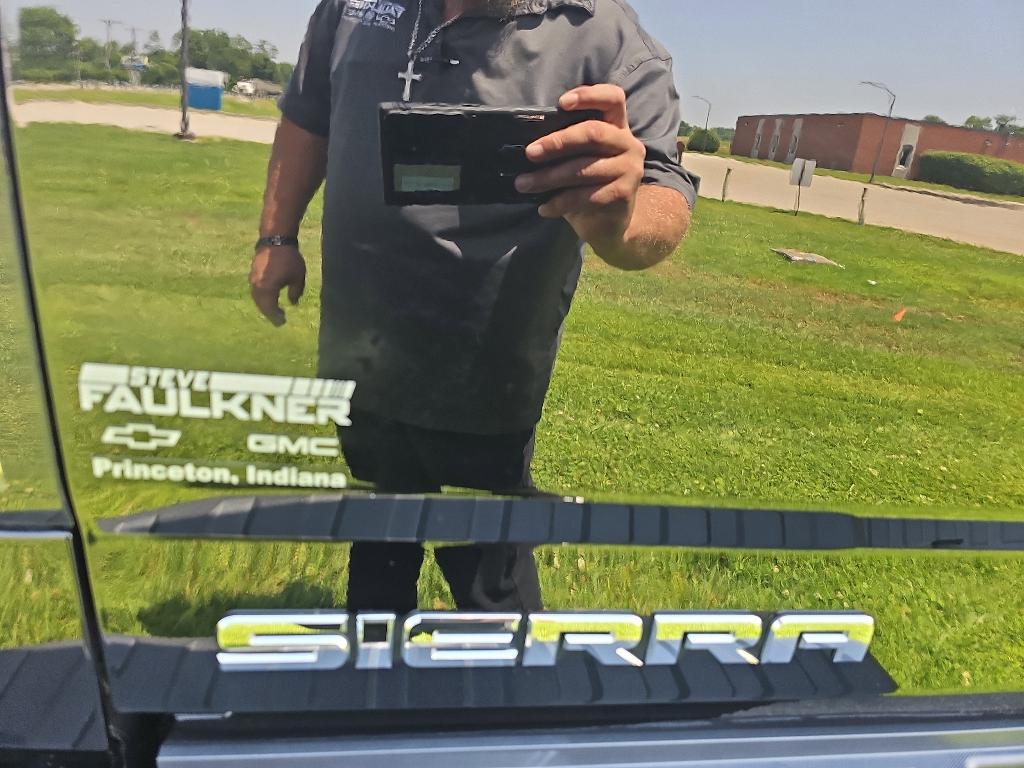 used 2018 GMC Sierra 1500 car, priced at $33,585