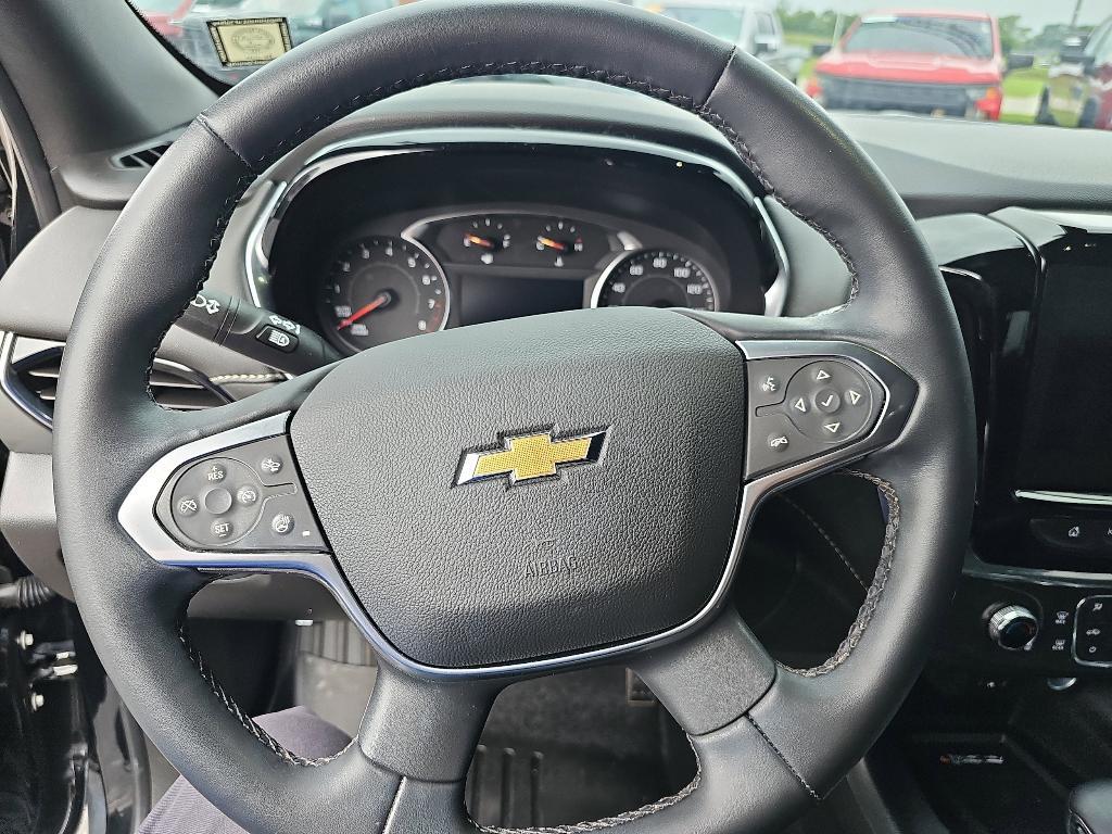 used 2023 Chevrolet Traverse car, priced at $33,520