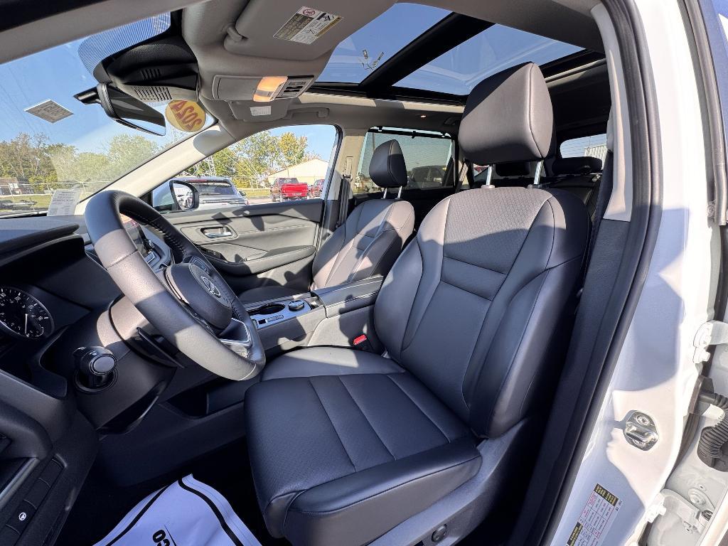 used 2024 Nissan Rogue car