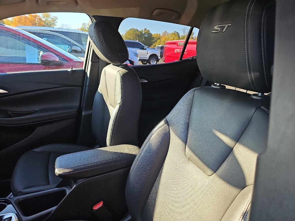 used 2024 Buick Encore GX car, priced at $24,550