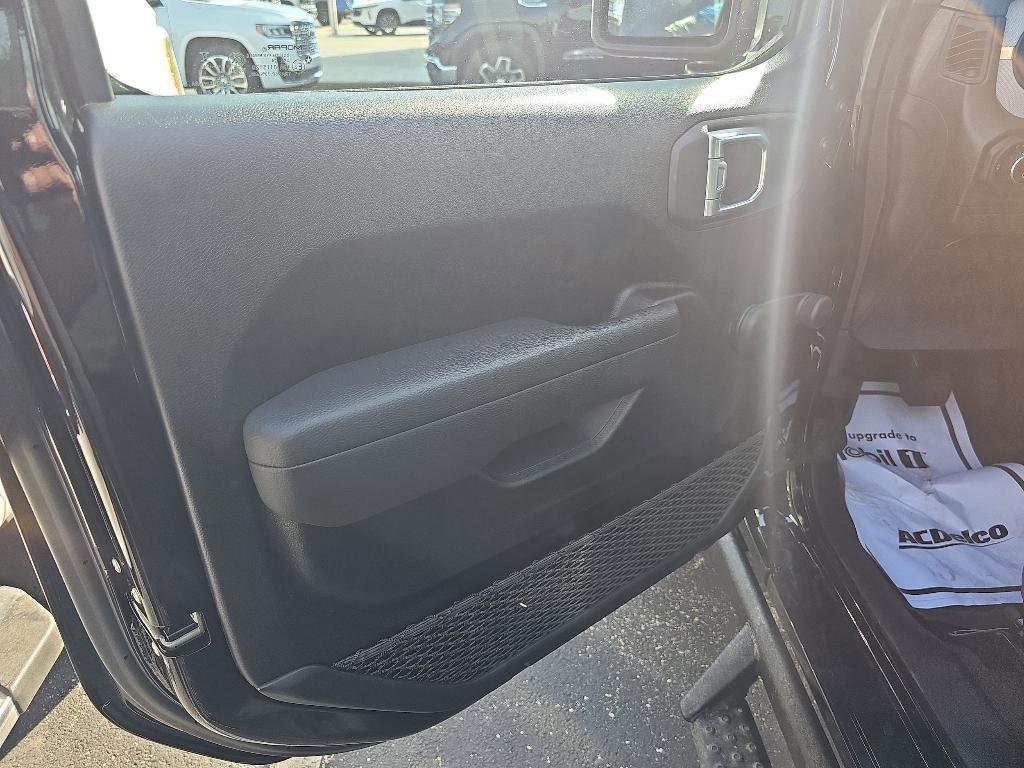 used 2024 Jeep Gladiator car, priced at $38,850