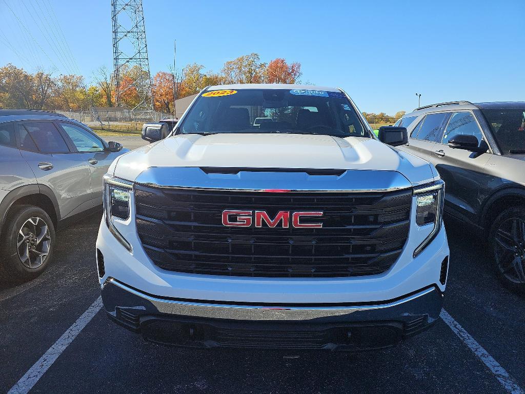 used 2023 GMC Sierra 1500 car, priced at $37,495
