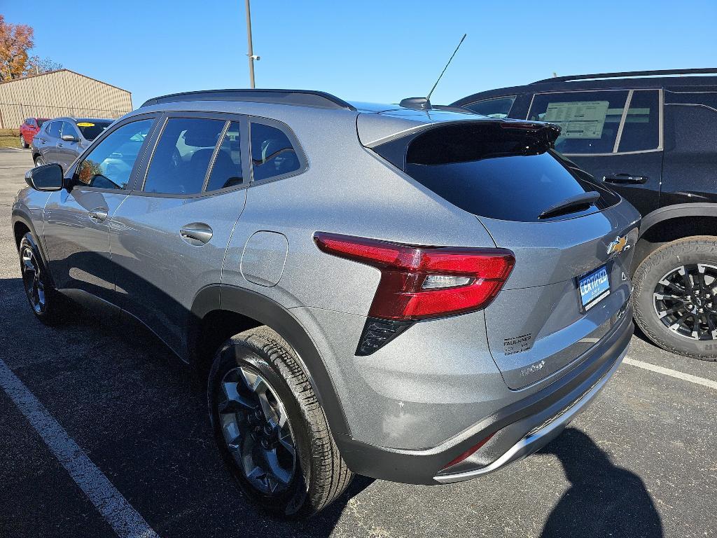 used 2025 Chevrolet Trax car, priced at $23,185