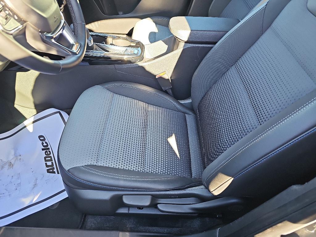 used 2025 Chevrolet Trax car, priced at $23,185