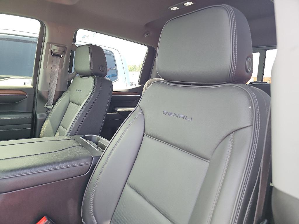 used 2023 GMC Sierra 1500 car, priced at $58,775