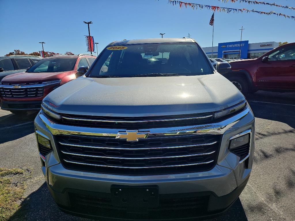 used 2025 Chevrolet Traverse car, priced at $37,275