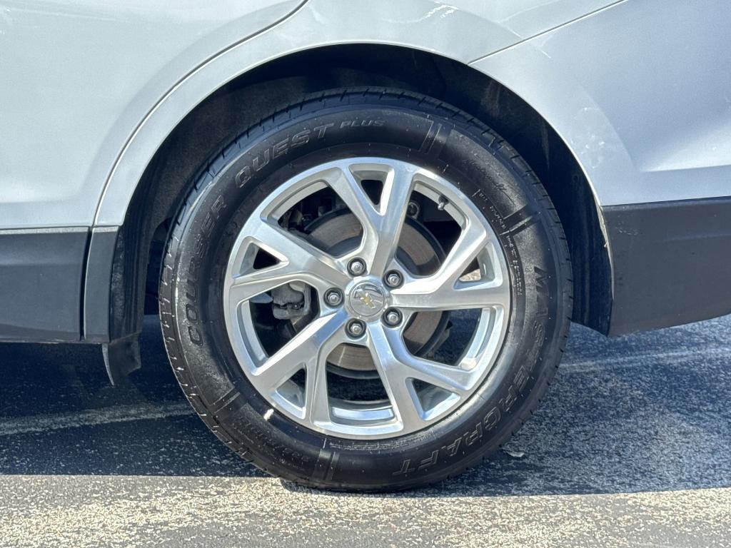 used 2020 Chevrolet Equinox car, priced at $22,560