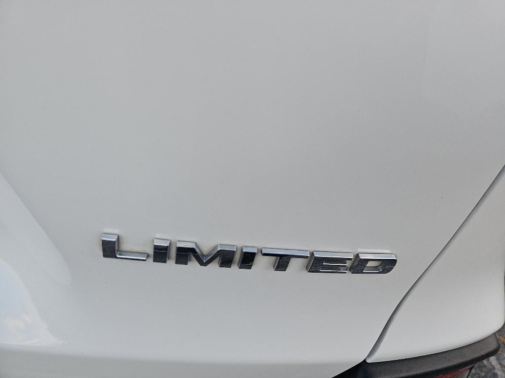 used 2019 Jeep Cherokee car, priced at $15,240