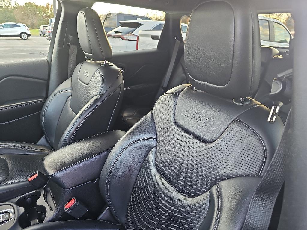 used 2019 Jeep Cherokee car, priced at $15,240