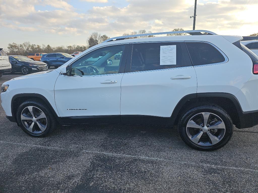 used 2019 Jeep Cherokee car, priced at $15,240