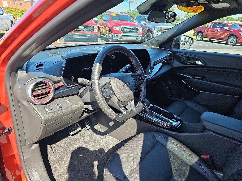used 2024 Chevrolet Trax car, priced at $25,995
