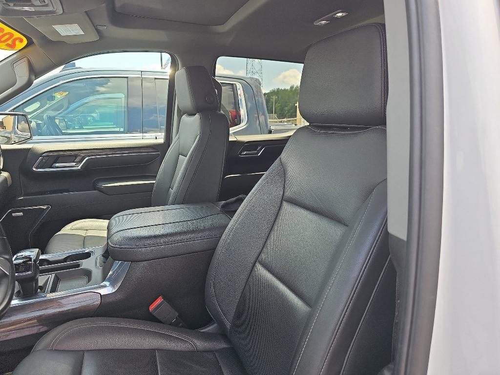 used 2024 Chevrolet Silverado 1500 car, priced at $43,985