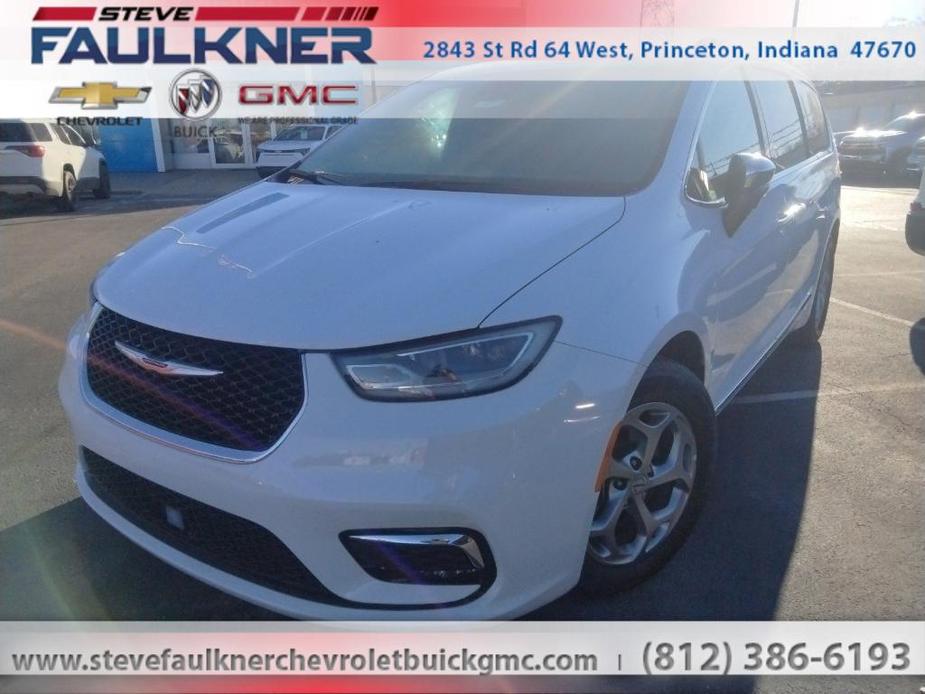 used 2023 Chrysler Pacifica car