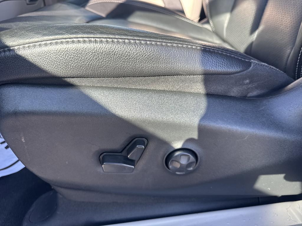 used 2022 Chrysler Pacifica car, priced at $24,680