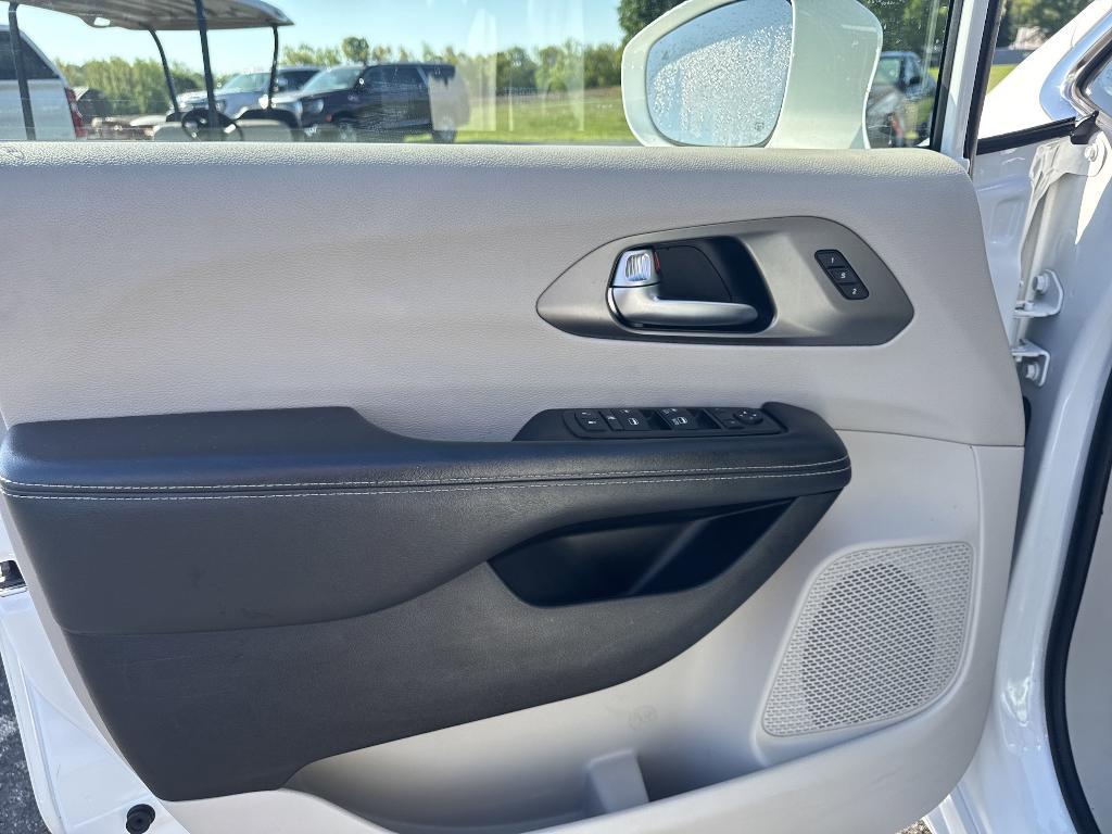 used 2022 Chrysler Pacifica car, priced at $24,680