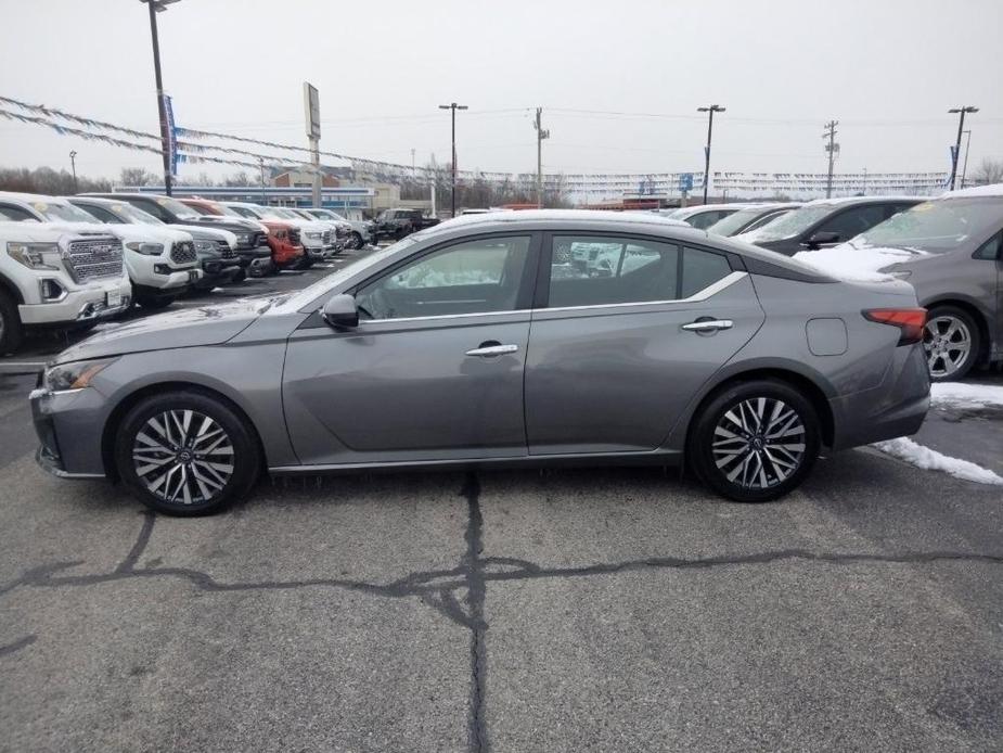 used 2023 Nissan Altima car