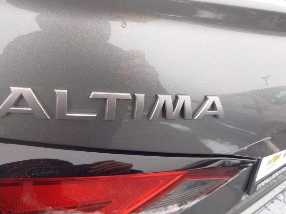 used 2023 Nissan Altima car