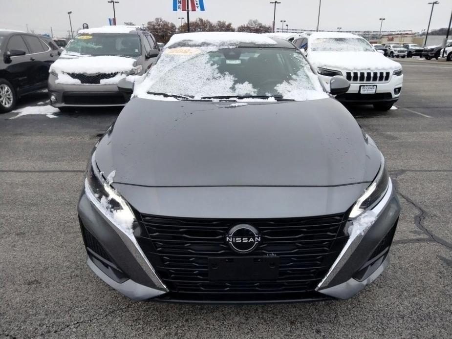 used 2023 Nissan Altima car