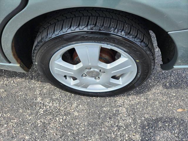 used 2006 Ford Focus car, priced at $3,995