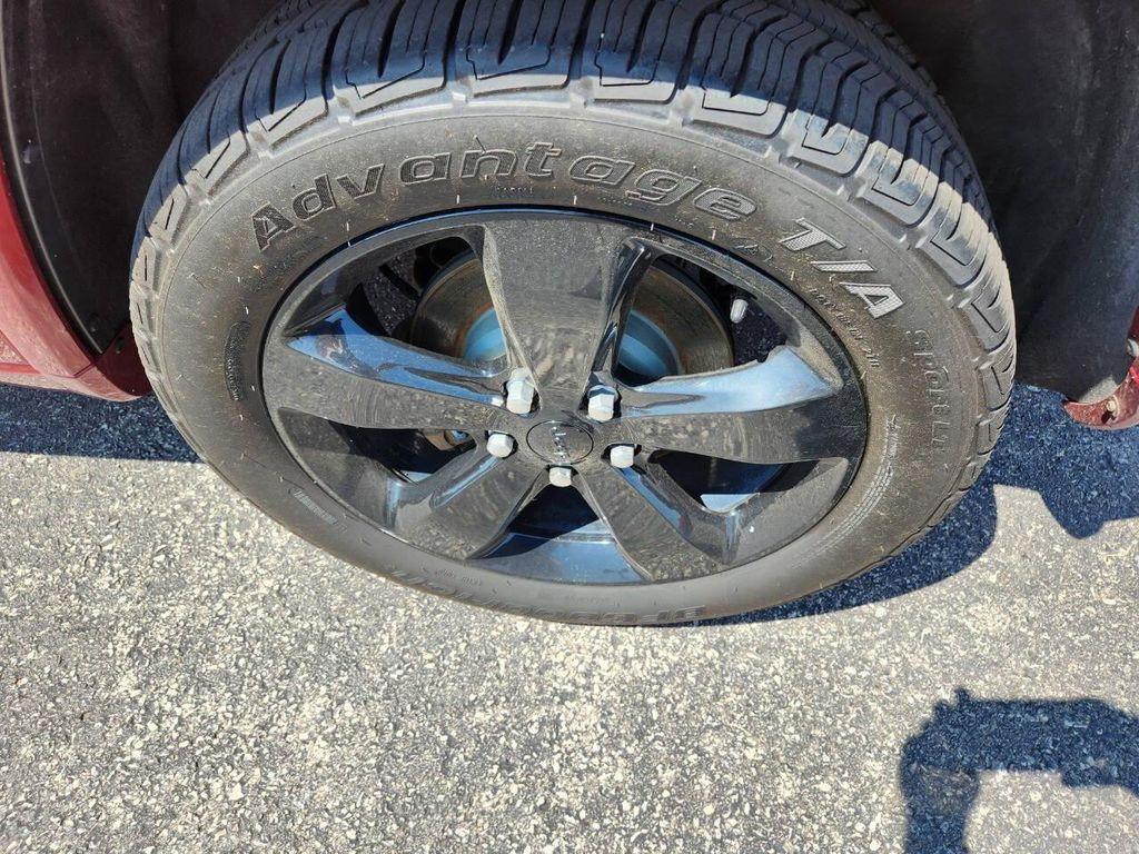 used 2015 Jeep Grand Cherokee car, priced at $11,995