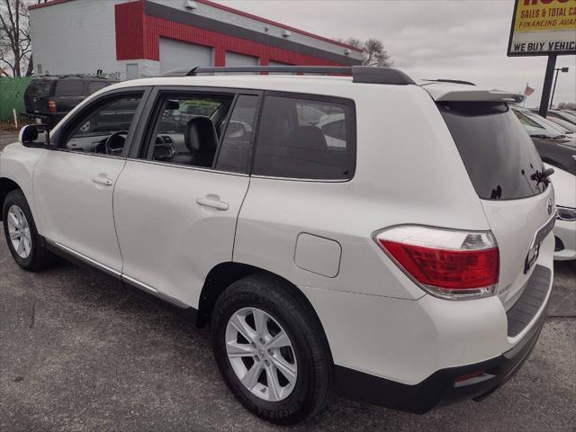 used 2013 Toyota Highlander car, priced at $9,995