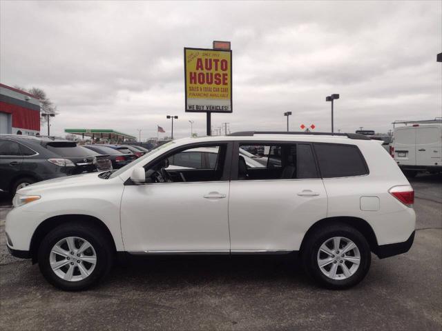 used 2013 Toyota Highlander car, priced at $9,995