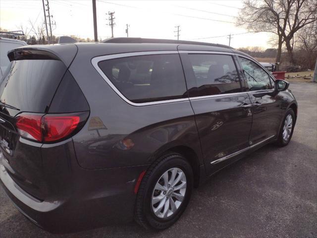 used 2017 Chrysler Pacifica car, priced at $11,995