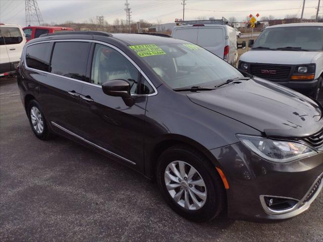 used 2017 Chrysler Pacifica car, priced at $11,995