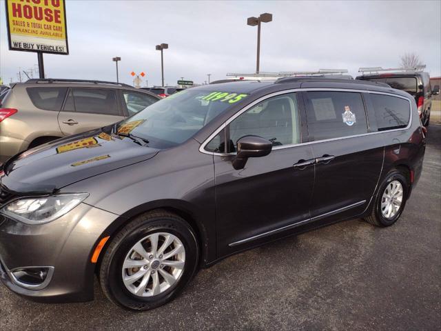 used 2017 Chrysler Pacifica car, priced at $11,995