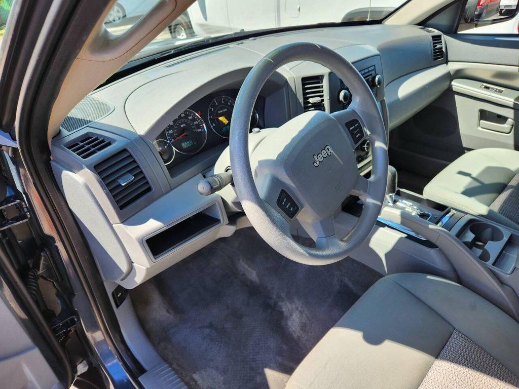used 2007 Jeep Grand Cherokee car, priced at $6,995