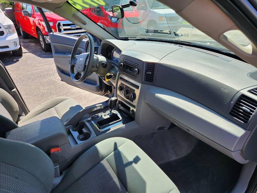 used 2007 Jeep Grand Cherokee car, priced at $6,995