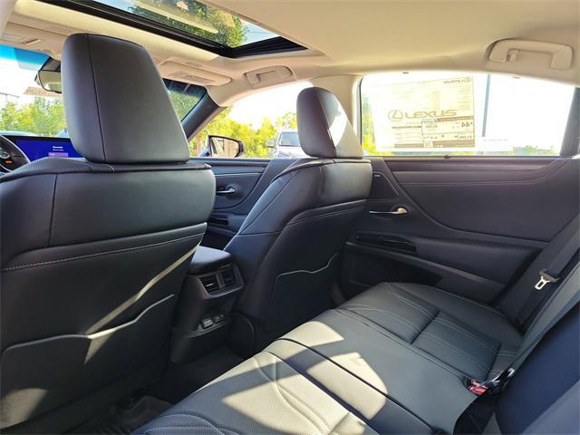new 2025 Lexus ES 300h car, priced at $56,649