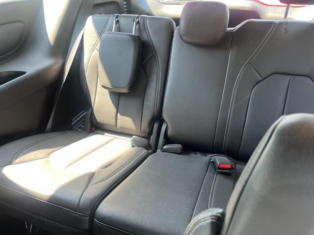 used 2025 Chrysler Pacifica car, priced at $35,800