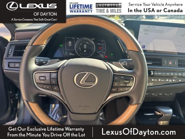 used 2025 Lexus ES 300h car, priced at $51,500
