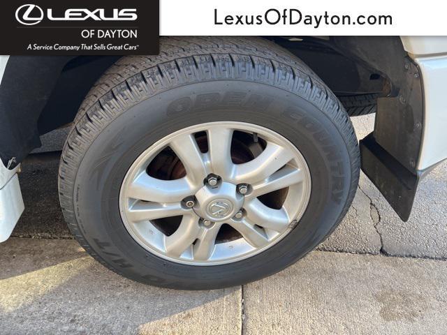 used 2005 Lexus LX 470 car, priced at $9,000