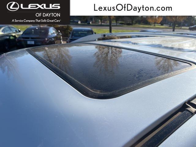 used 2005 Lexus LX 470 car, priced at $9,000