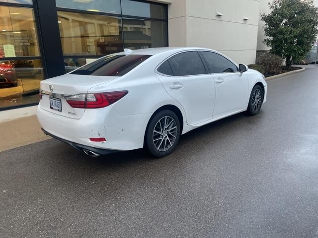 used 2016 Lexus ES 350 car, priced at $16,876