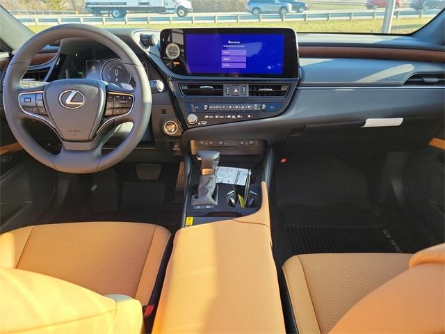 new 2025 Lexus ES 300h car, priced at $52,119
