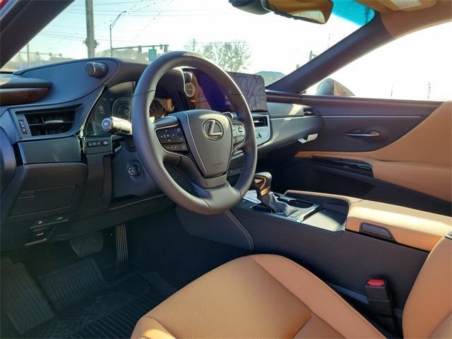 new 2025 Lexus ES 300h car, priced at $52,119