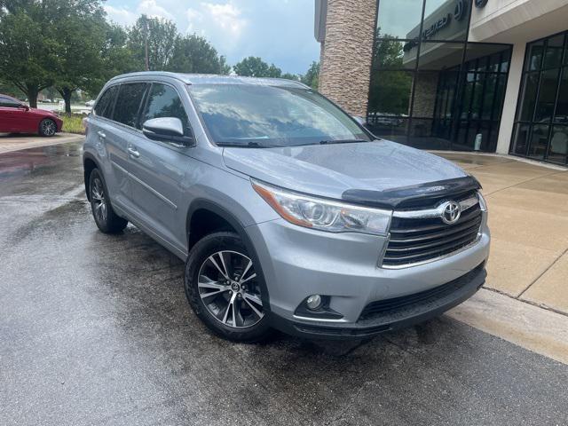 used 2016 Toyota Highlander car, priced at $22,250