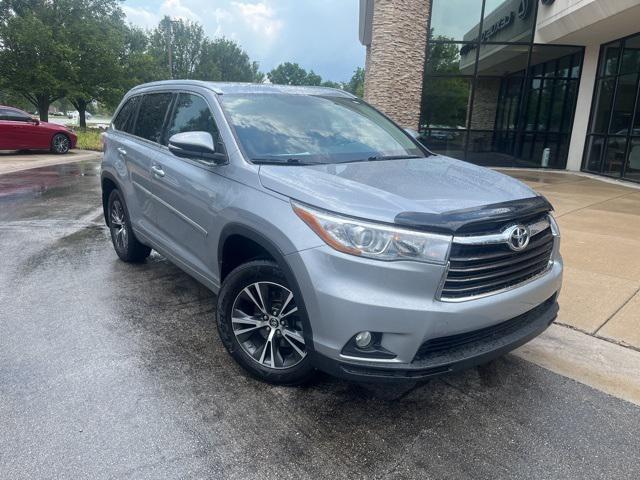 used 2016 Toyota Highlander car, priced at $22,250
