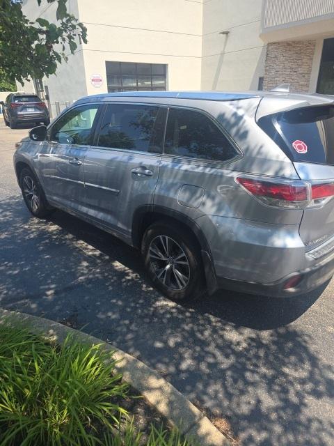 used 2016 Toyota Highlander car, priced at $22,250