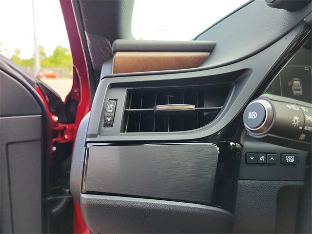 new 2025 Lexus ES 300h car, priced at $52,744