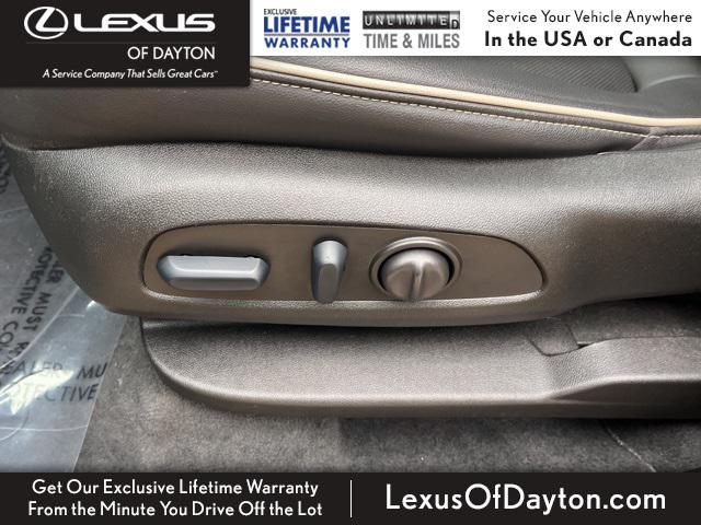 used 2023 Chevrolet Traverse car, priced at $32,000